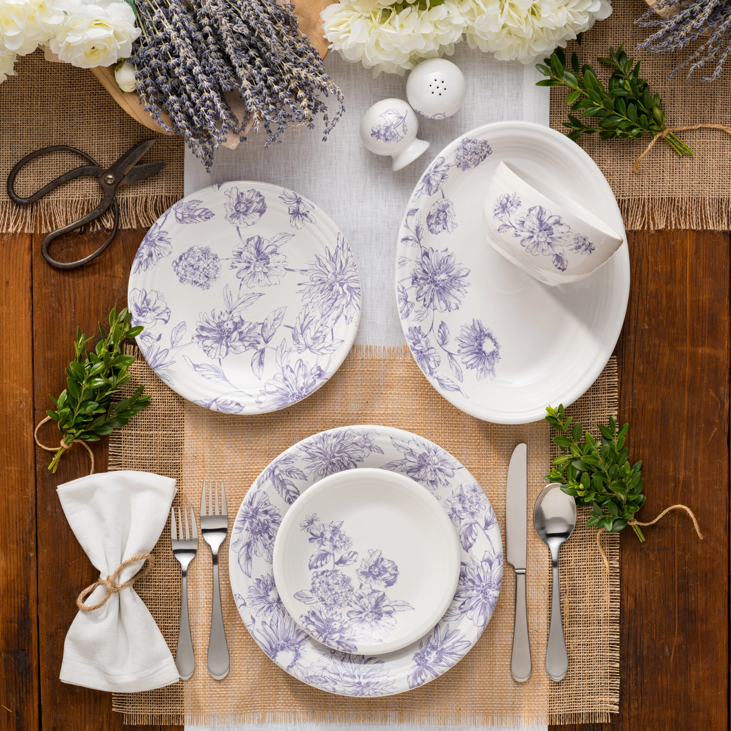 Botanical Floral Lavender Classic Rim 9 Inch Luncheon Plate - Image 3